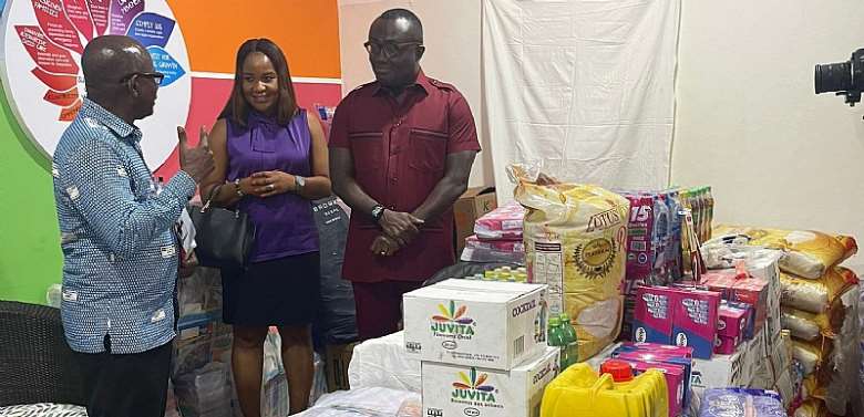 Read more about the article Bola Ray and wife donate to SOS children’s villages